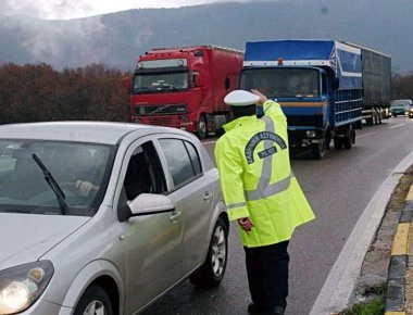 Τροχαία Αττικης: Χωρίς προβλήματα και στα ίδια επίπεδα με πέρυσι η έξοδος των εκδρομέων